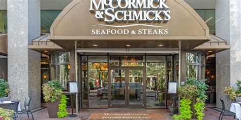 Mccormick a n d schmick's - McCormick & Schmick's Tigard restaurant is uniquely designed to create an inviting, original and relaxed atmosphere, where guests can enjoy the highest quality dining experience. The menu is printed twice daily, featuring the signature “Fresh Fish” highlighting an impressive number of fresh seafood varieties, in addition to aged steaks ...